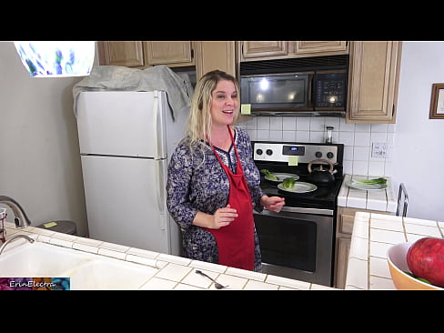 ❤️ Belle-mère qui le traie dans la cuisine avant son rendez-vous. ❌ Vidéo de porno at porn fr.com-full-porner.ru ❤
